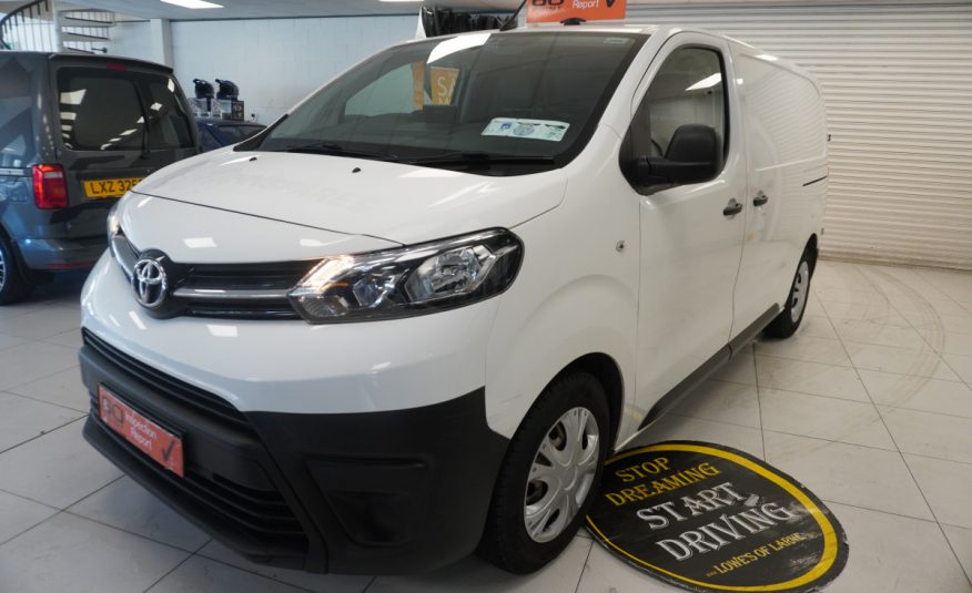 2019 TOYOTA PROACE 1.6D ACTIVE 6 DOOR — ONLY 45K — NO VAT — (NO VRT IF TAKING IT SOUTHERN IRELAND)