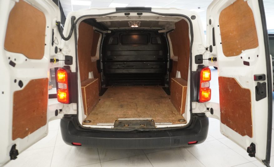 2019 TOYOTA PROACE 1.6D ACTIVE 6 DOOR — ONLY 45K — NO VAT — (NO VRT IF TAKING IT SOUTHERN IRELAND)