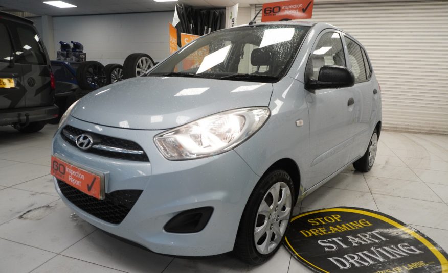 2013 (AUG) HYUNDAI i10 1.2 CLASSIC 5 DOOR with ONLY 69K — GREAT FIRST CAR LOW INSURANCE — ONLY £20 TAX