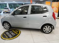 2013 (AUG) HYUNDAI i10 1.2 CLASSIC 5 DOOR with ONLY 69K — GREAT FIRST CAR LOW INSURANCE — ONLY £20 TAX