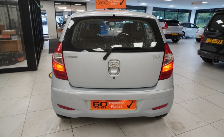 2013 (AUG) HYUNDAI i10 1.2 CLASSIC 5 DOOR with ONLY 69K — GREAT FIRST CAR LOW INSURANCE — ONLY £20 TAX