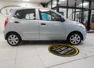 2013 (AUG) HYUNDAI i10 1.2 CLASSIC 5 DOOR with ONLY 69K — GREAT FIRST CAR LOW INSURANCE — ONLY £20 TAX