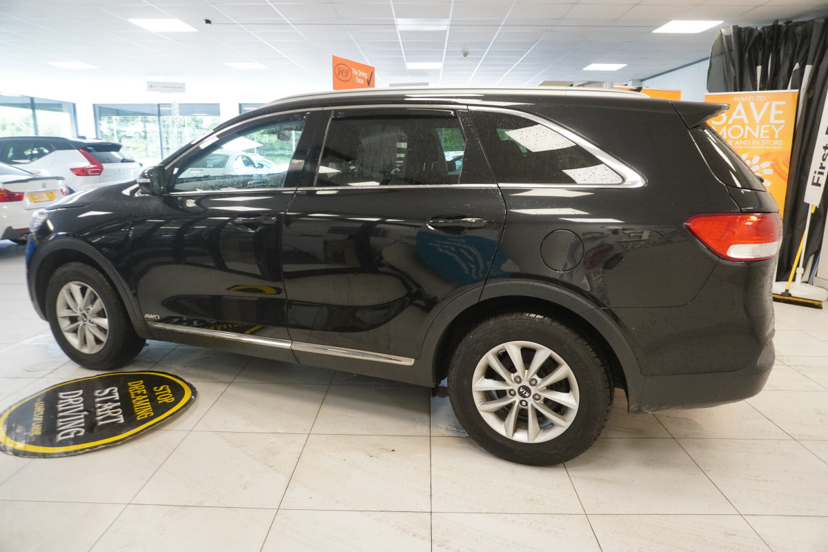 2016 (AUG) KIA SORENTO 2.2 CRDi KX-1 (4 WHEEL DRIVE) — 7 SEATER — ONLY 59,000 MILES