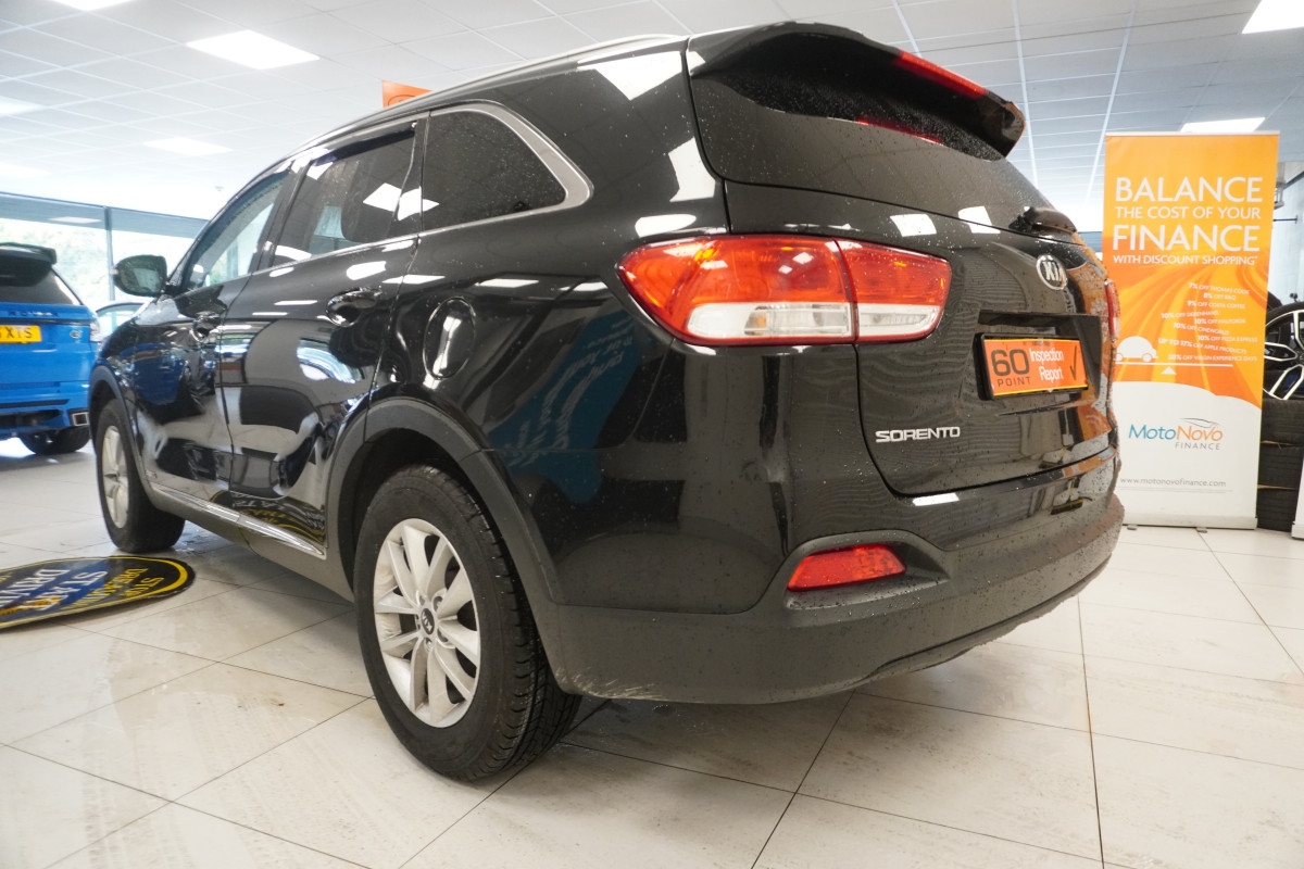 2016 (AUG) KIA SORENTO 2.2 CRDi KX-1 (4 WHEEL DRIVE) — 7 SEATER — ONLY 59,000 MILES