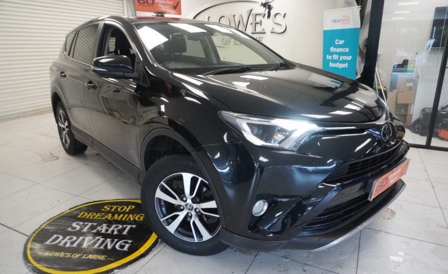 2017 TOYOTA RAV4 2.0 D-4D BUSINESS EDITION TSS NAV with SAT NAV, REAR CAMERA, FSH (6 STAMPS)
