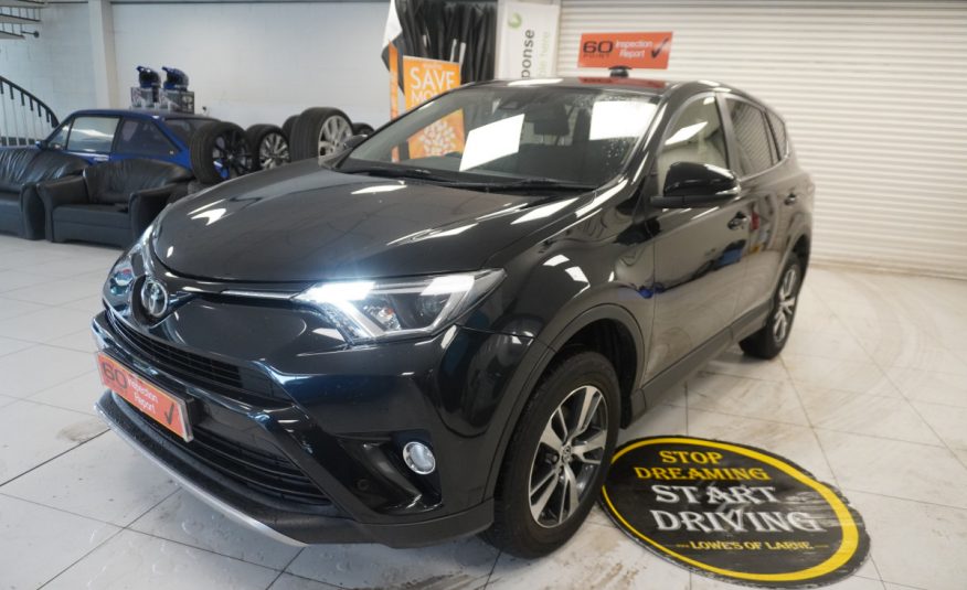 2017 TOYOTA RAV4 2.0 D-4D BUSINESS EDITION TSS NAV with SAT NAV, REAR CAMERA, FSH (6 STAMPS)
