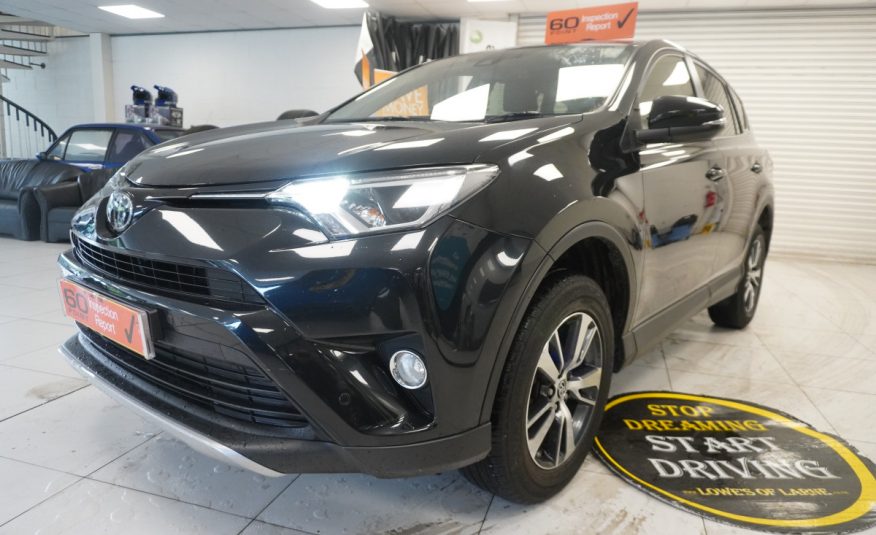 2017 TOYOTA RAV4 2.0 D-4D BUSINESS EDITION TSS NAV with SAT NAV, REAR CAMERA, FSH (6 STAMPS)