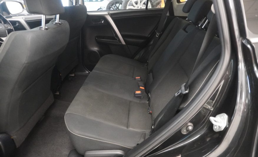 2017 TOYOTA RAV4 2.0 D-4D BUSINESS EDITION TSS NAV with SAT NAV, REAR CAMERA, FSH (6 STAMPS)