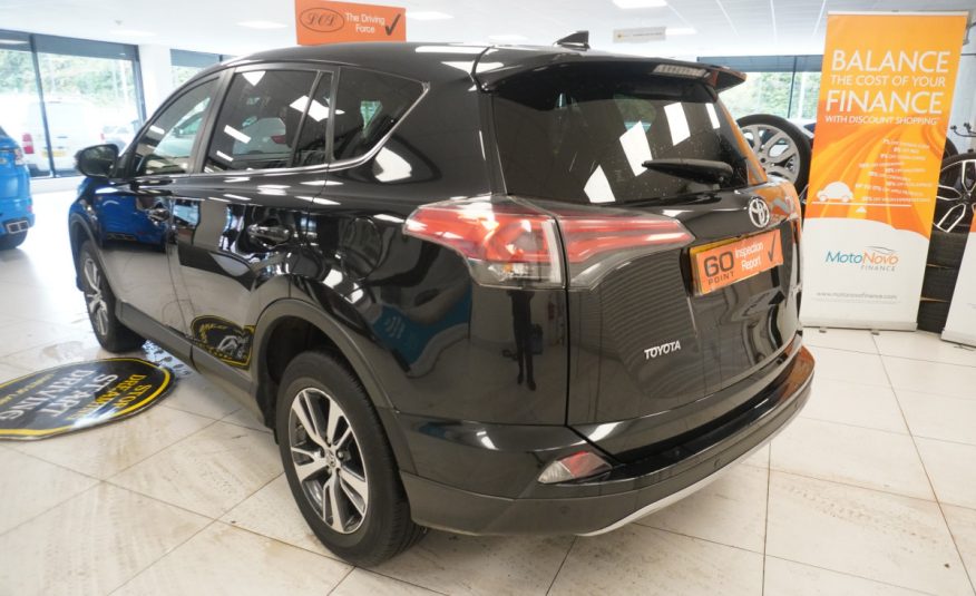 2017 TOYOTA RAV4 2.0 D-4D BUSINESS EDITION TSS NAV with SAT NAV, REAR CAMERA, FSH (6 STAMPS)