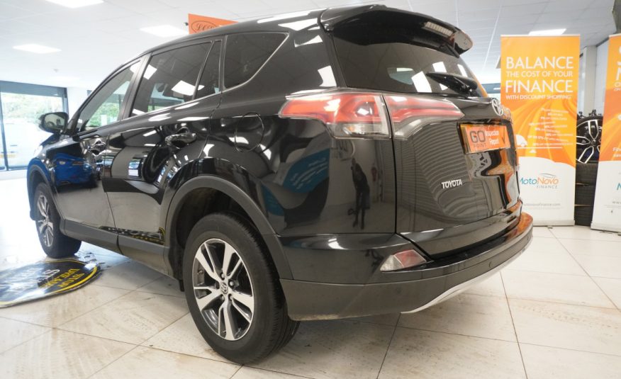 2017 TOYOTA RAV4 2.0 D-4D BUSINESS EDITION TSS NAV with SAT NAV, REAR CAMERA, FSH (6 STAMPS)