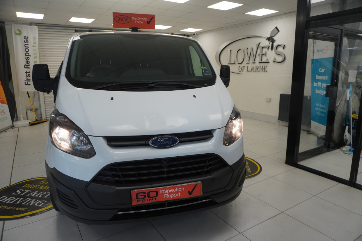 2017 (SEPT) FORD TRANSIT CUSTOM 2.0 TDCi EcoBlue 130PS — NO VAT
