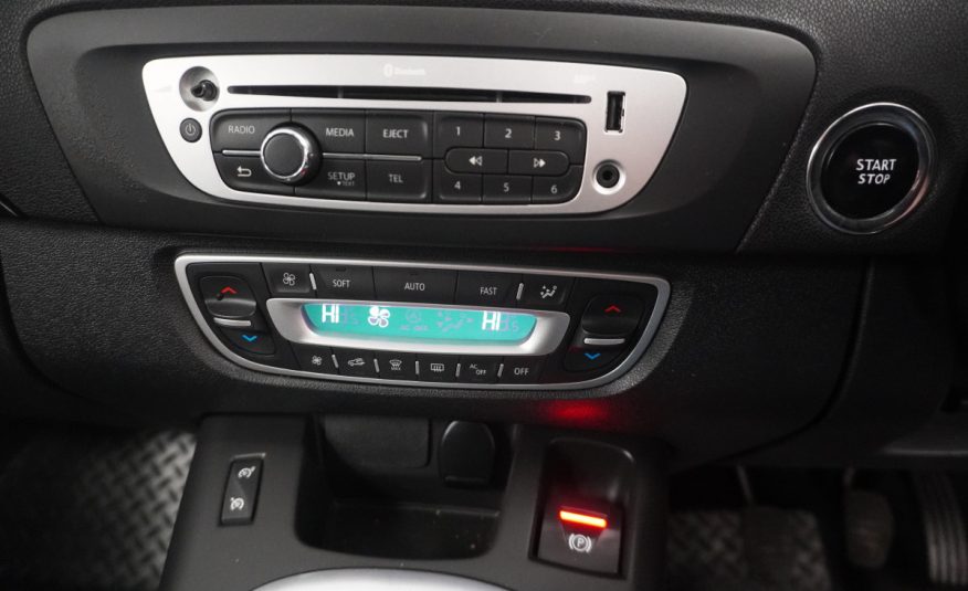 2016 RENAULT SCENIC 1.5 DCI DYNAMIQUE S NAV with ONLY 54,000 MILES — LEATHER & NAV — £20 ROAD TAX