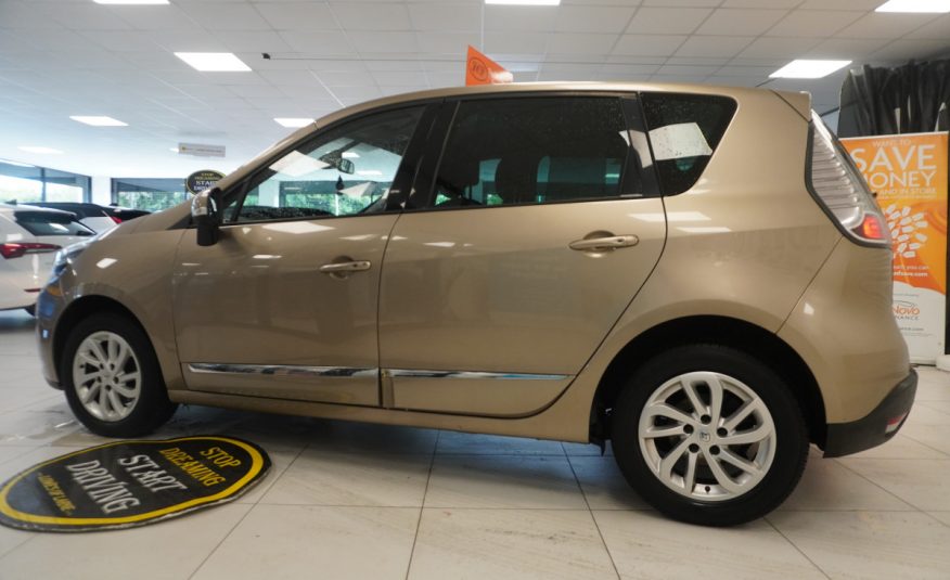 2016 RENAULT SCENIC 1.5 DCI DYNAMIQUE S NAV with ONLY 54,000 MILES — LEATHER & NAV — £20 ROAD TAX