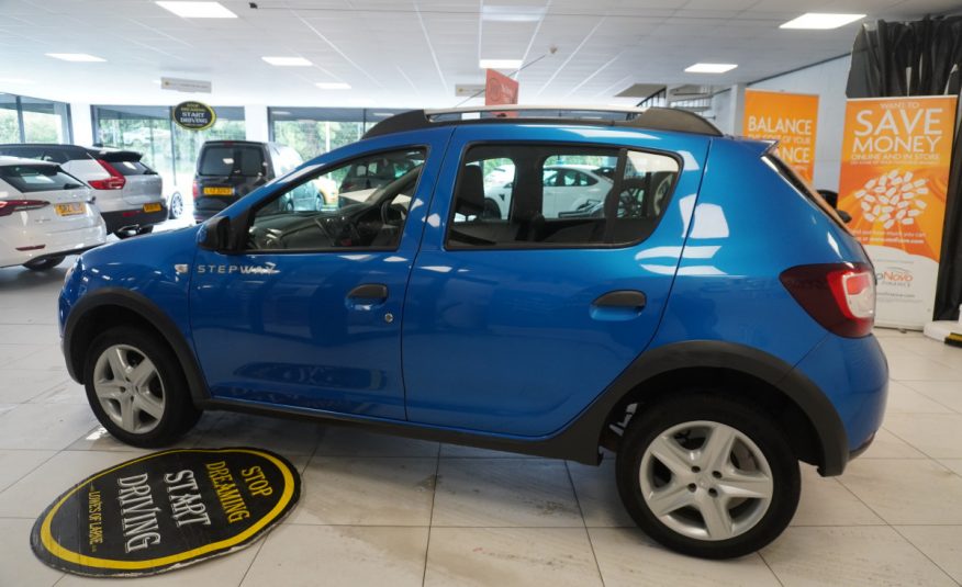2015 SANDERO STEPWAY 0.9 TCe AMBIANCE with ONLY 84,000 MILES