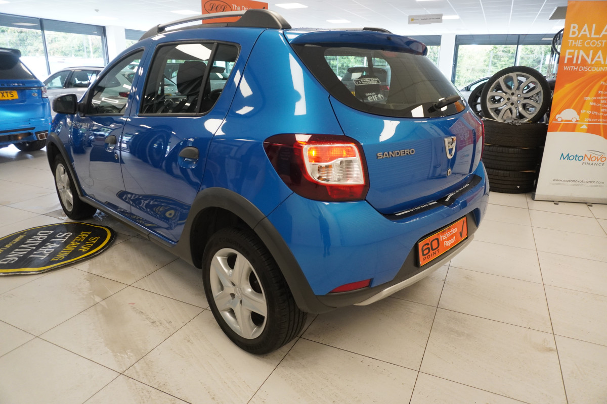 2015 SANDERO STEPWAY 0.9 TCe AMBIANCE with ONLY 84,000 MILES