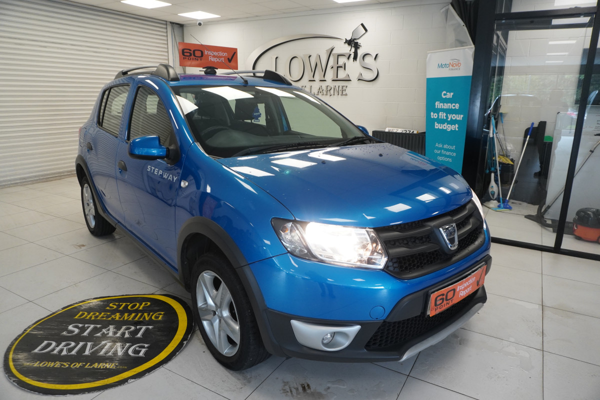 2015 SANDERO STEPWAY 0.9 TCe AMBIANCE with ONLY 84,000 MILES