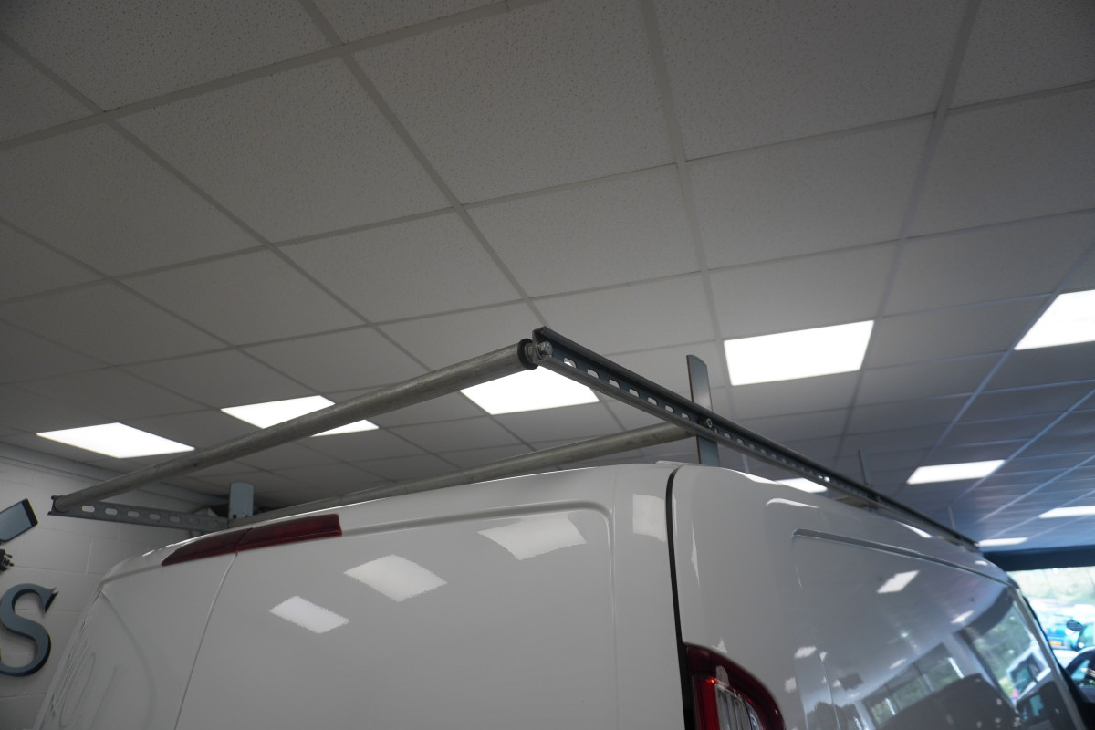 2019 (NOV) FORD TRANSIT CUSTOM 2.0 TDCi 300 EcoBlue LEADER — NO VAT — ONLY 87K