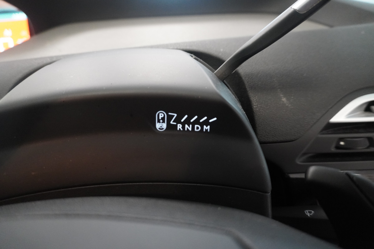 2020 CITROEN GRAND C4 SPACE TOURER 1.5 BlueHDi FEEL PLUS –AUTOMATIC — BLACK LEATHER — 7 SEATER