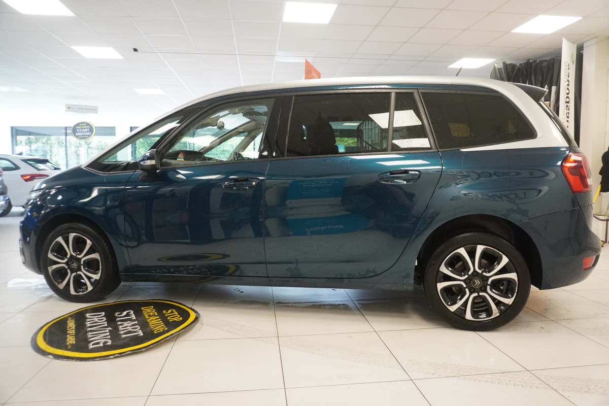 2020 CITROEN GRAND C4 SPACE TOURER 1.5 BlueHDi FEEL PLUS –AUTOMATIC — BLACK LEATHER — 7 SEATER