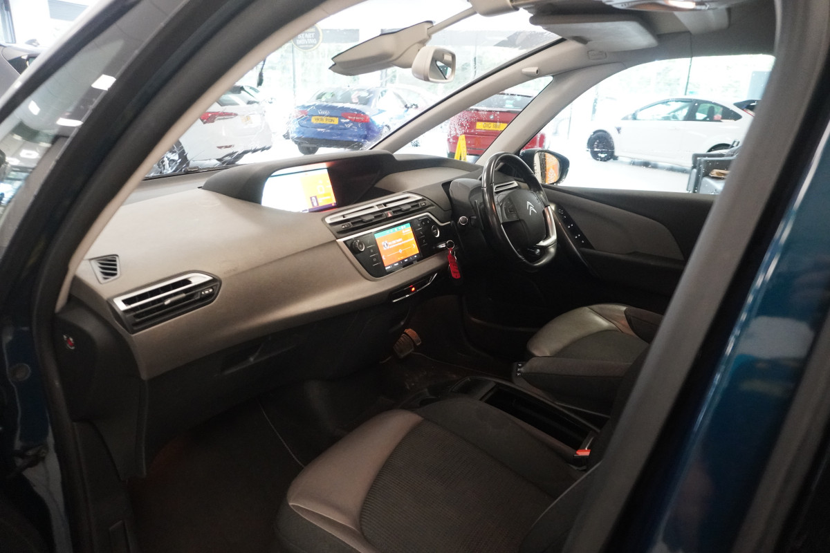 2020 CITROEN GRAND C4 SPACE TOURER 1.5 BlueHDi FEEL PLUS –AUTOMATIC — BLACK LEATHER — 7 SEATER