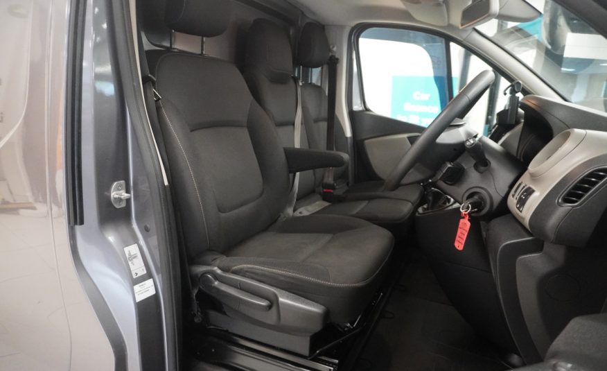 2019 RENAULT TRAFIC 1.6 DCi SL27 BUSINESS EDITION PLUS — ONLY 77K — STUNNING CONDITION — NO VAT