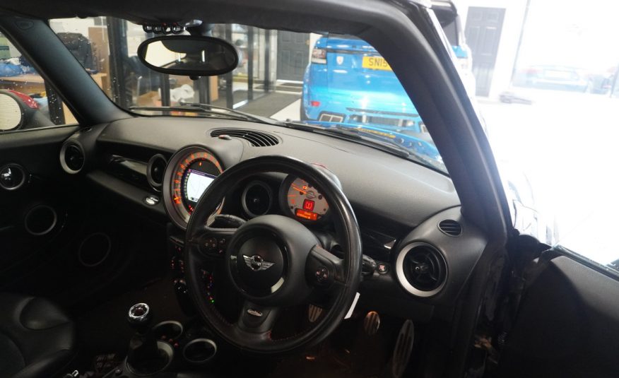 2012 (DEC) MINI COOPER S DIESEL — FULL JOHN COOPER WORKS BODY KIT — ONLY £35 TAX