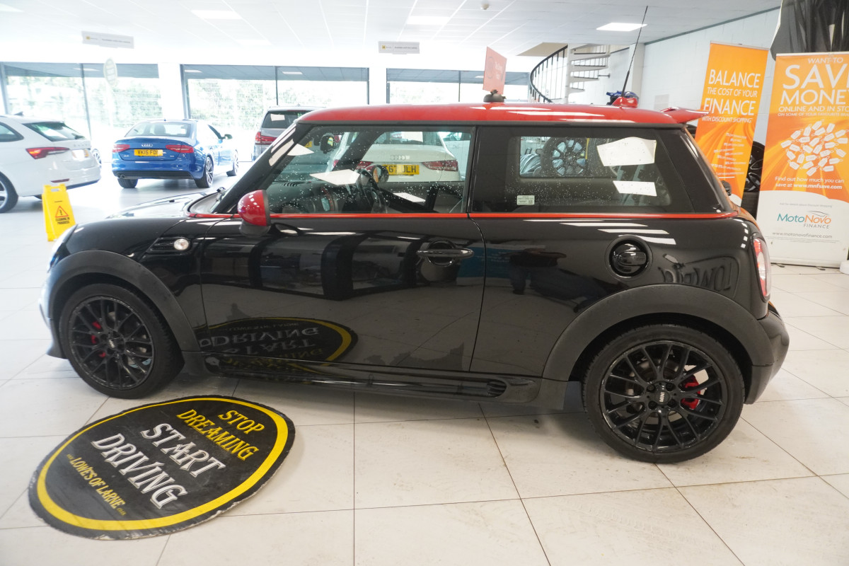 2012 (DEC) MINI COOPER S DIESEL — FULL JOHN COOPER WORKS BODY KIT — ONLY £35 TAX