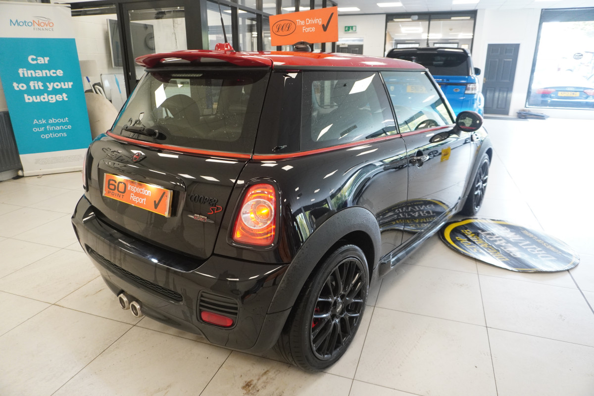2012 (DEC) MINI COOPER S DIESEL — FULL JOHN COOPER WORKS BODY KIT — ONLY £35 TAX