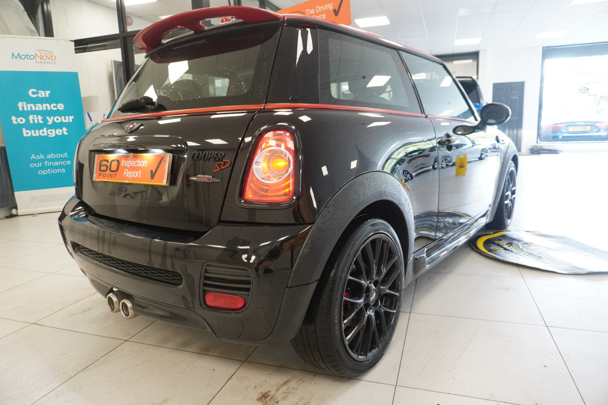 2012 (DEC) MINI COOPER S DIESEL — FULL JOHN COOPER WORKS BODY KIT — ONLY £35 TAX
