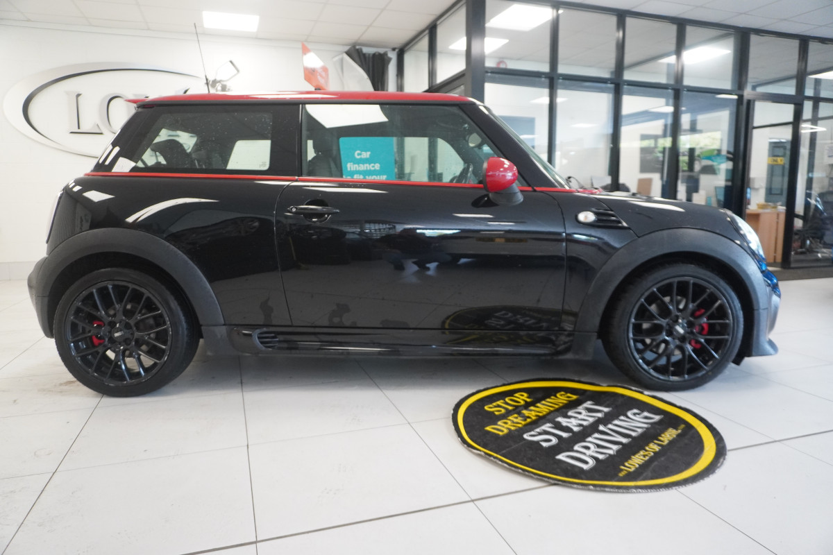 2012 (DEC) MINI COOPER S DIESEL — FULL JOHN COOPER WORKS BODY KIT — ONLY £35 TAX