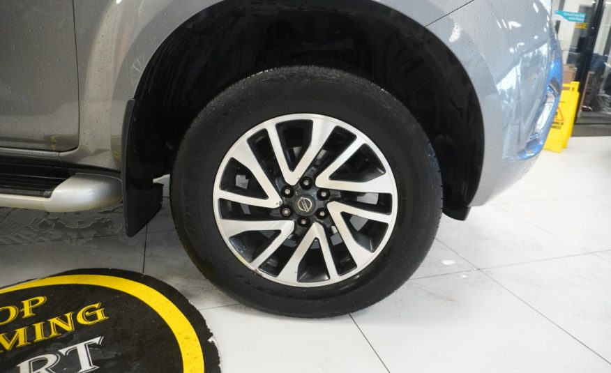 2019 NISSAN NAVARA 2.3 DCi TEKNA AUTOMATIC, LEATHER, SAT NAV, SUNROOF, ***NO VAT***