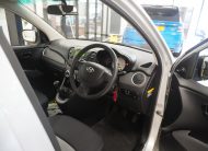 2010 (MAR) HYUNDAI i10 1.2 CLASSIC 5 DOOR with ONLY 49K — GREAT FIRST CAR LOW INSURANCE — ONLY £35 TAX