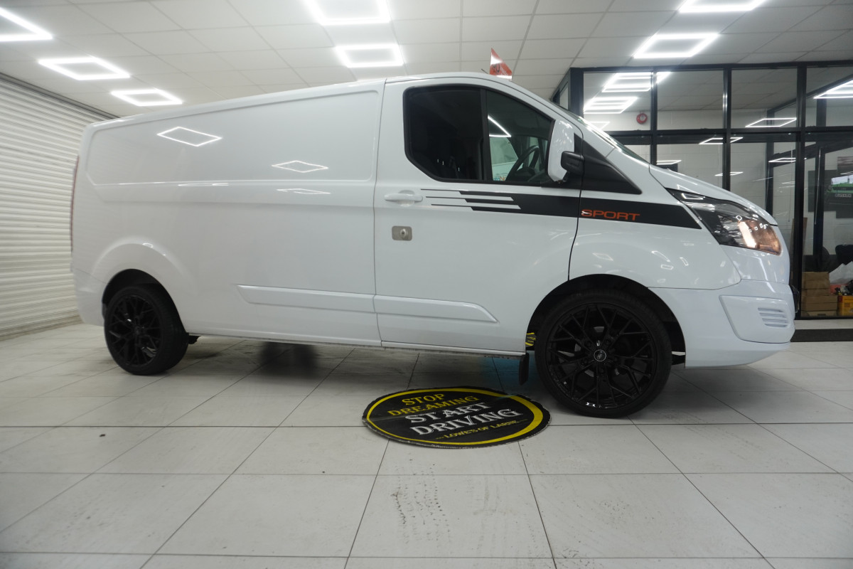 2017 (SEPT) FORD TRANSIT CUSTOM 2.0 TDCi EcoBlue 130PS