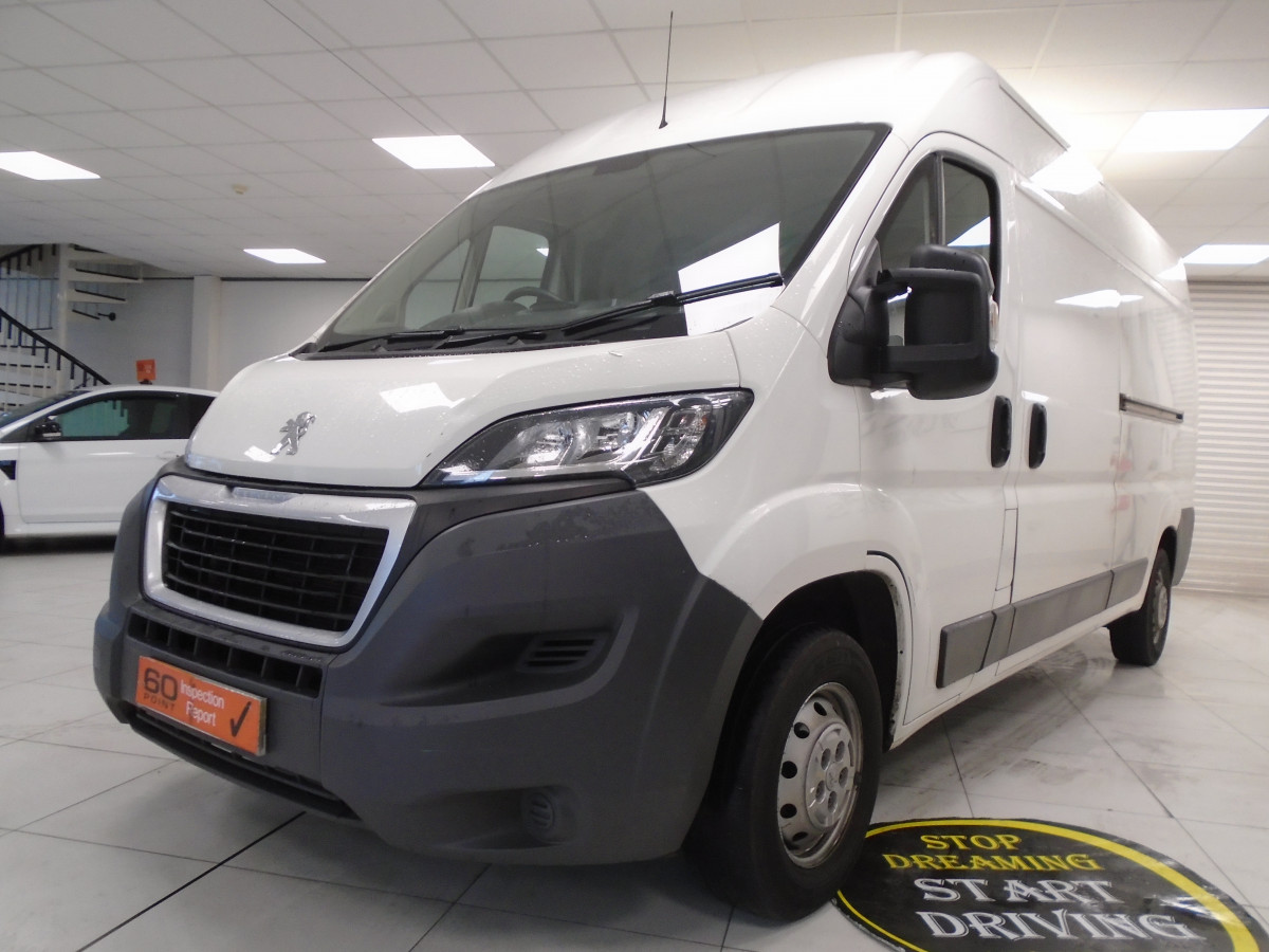 2018 (MAY) PEUGEOT BOXER 335 PRO 2.0 BlueHDi L3H2 SAT NAV — ONLY 77,000 MILES — NO VAT
