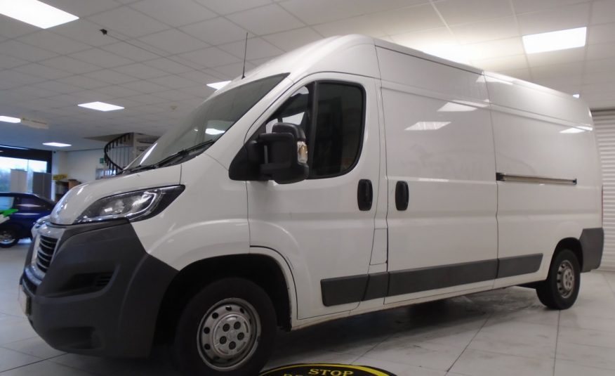 2018 (MAY) PEUGEOT BOXER 335 PRO 2.0 BlueHDi L3H2 SAT NAV — ONLY 77,000 MILES — NO VAT