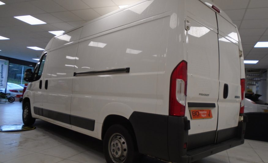 2018 (MAY) PEUGEOT BOXER 335 PRO 2.0 BlueHDi L3H2 SAT NAV — ONLY 77,000 MILES — NO VAT