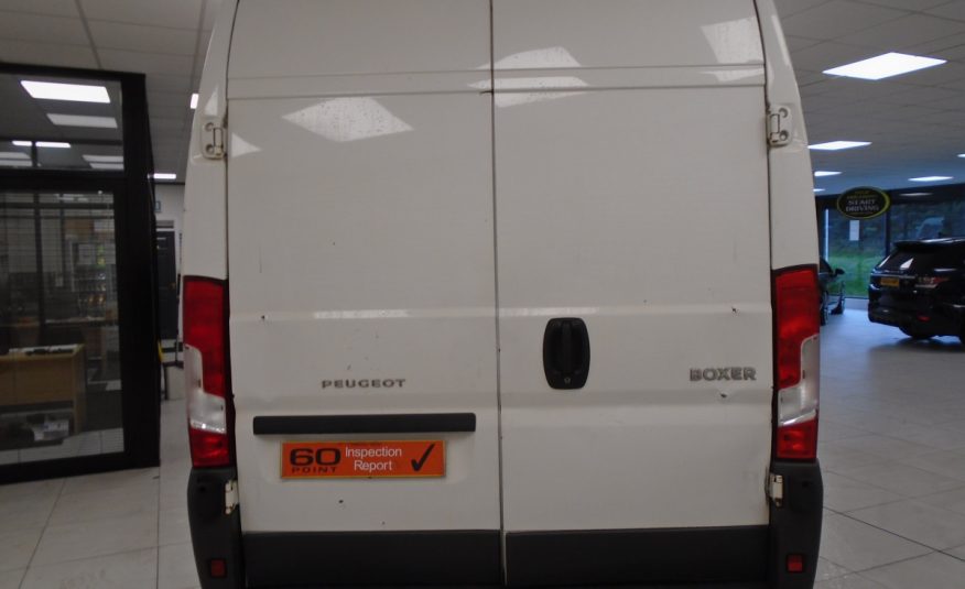 2018 (MAY) PEUGEOT BOXER 335 PRO 2.0 BlueHDi L3H2 SAT NAV — ONLY 77,000 MILES — NO VAT