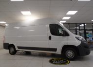 2018 (MAY) PEUGEOT BOXER 335 PRO 2.0 BlueHDi L3H2 SAT NAV — ONLY 77,000 MILES — NO VAT