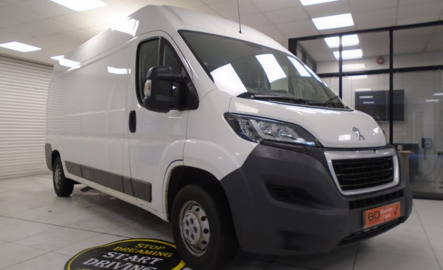 2018 (MAY) PEUGEOT BOXER 335 PRO 2.0 BlueHDi L3H2 SAT NAV — ONLY 77,000 MILES — NO VAT