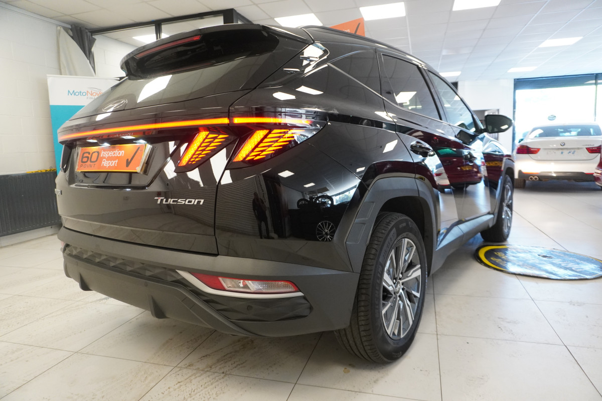 2022 HYUNDAI TUCSON1.6 T-GDi SE CONNECT with ONLY 21K