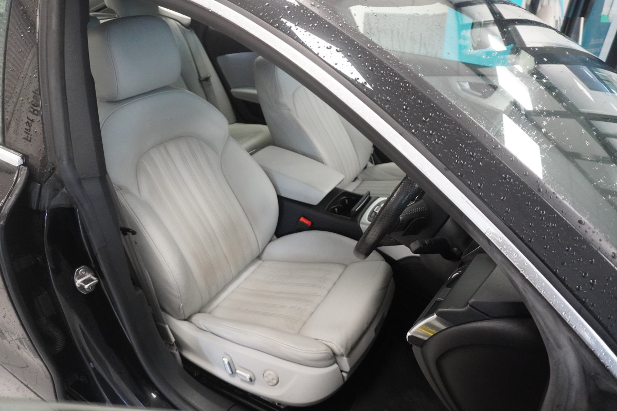 2014 (OCT) AUDI A7 3.0 TDi S LINE QUATTRO 272BHP AUTO — STUNNING A7