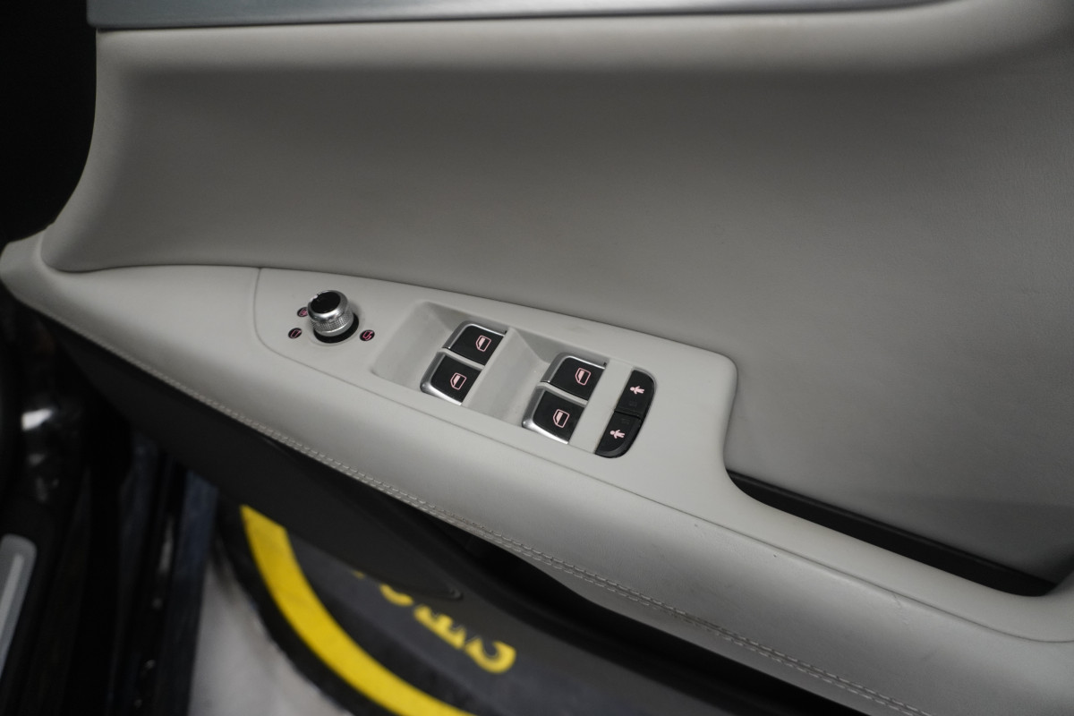 2014 (OCT) AUDI A7 3.0 TDi S LINE QUATTRO 272BHP AUTO — STUNNING A7