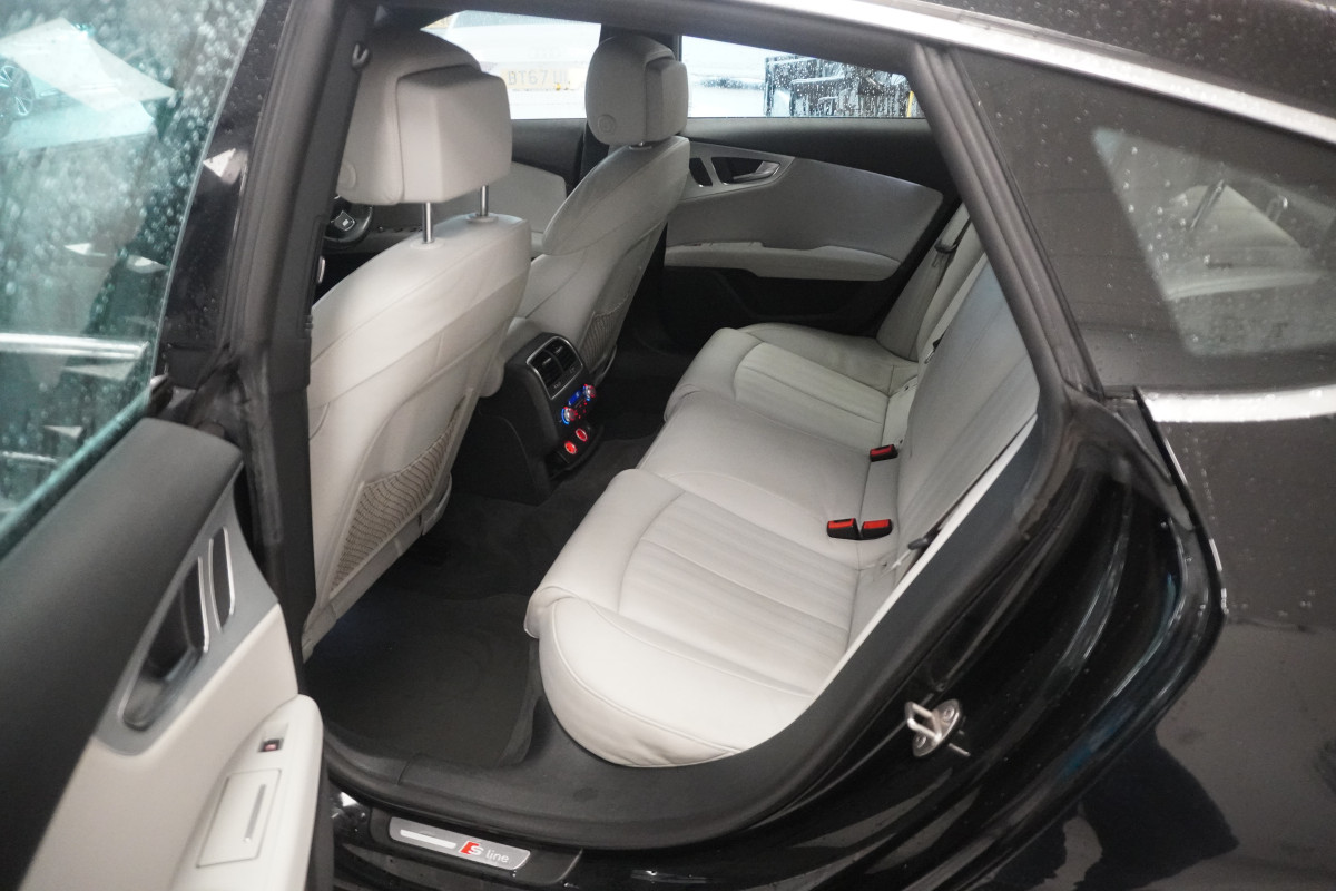 2014 (OCT) AUDI A7 3.0 TDi S LINE QUATTRO 272BHP AUTO — STUNNING A7