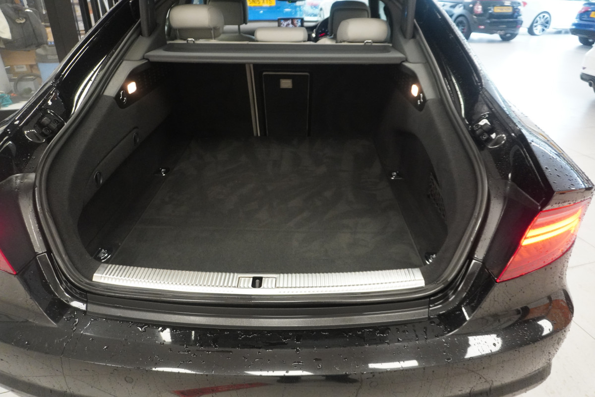 2014 (OCT) AUDI A7 3.0 TDi S LINE QUATTRO 272BHP AUTO — STUNNING A7