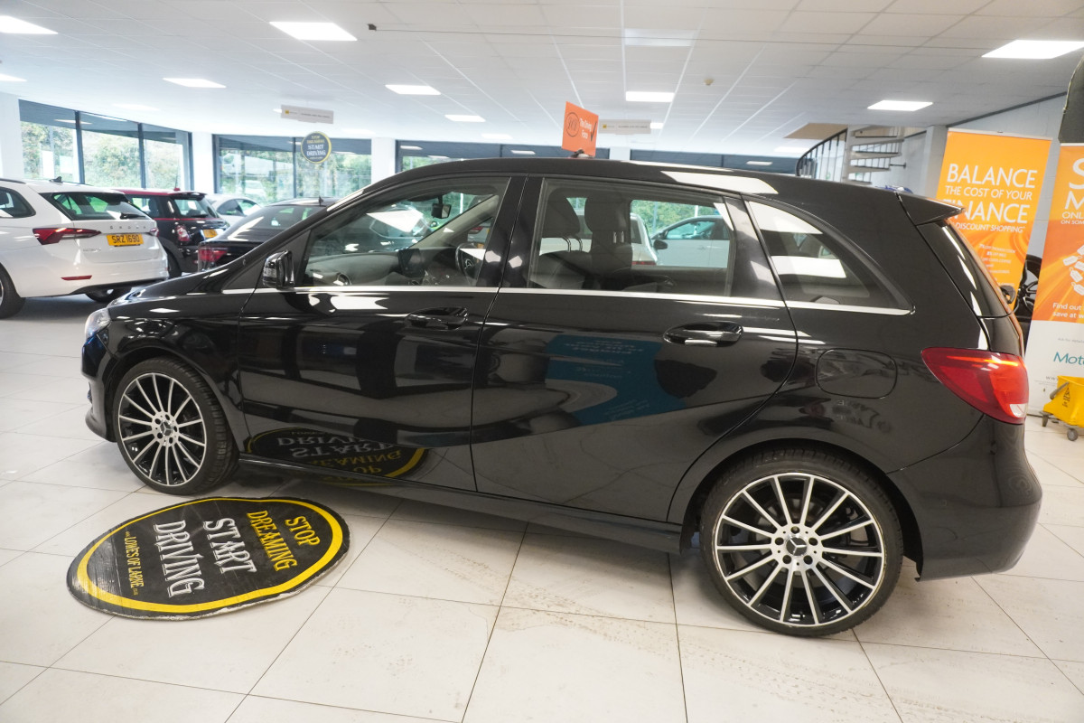 2017 MERCEDES B200D SPORT EXECUTIVE AUTOMATIC — BALCK LEATHER, SAT NAV