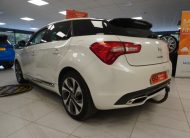 2015 CITROEN DS5 2.0 HDi DSTYLE in WHITE with BLACK LEATHER, PANORAMIC ROOF, SAT NAV