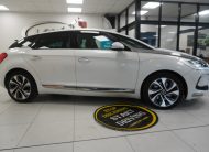 2015 CITROEN DS5 2.0 HDi DSTYLE in WHITE with BLACK LEATHER, PANORAMIC ROOF, SAT NAV