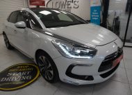 2015 CITROEN DS5 2.0 HDi DSTYLE in WHITE with BLACK LEATHER, PANORAMIC ROOF, SAT NAV