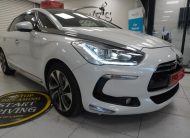 2015 CITROEN DS5 2.0 HDi DSTYLE in WHITE with BLACK LEATHER, PANORAMIC ROOF, SAT NAV