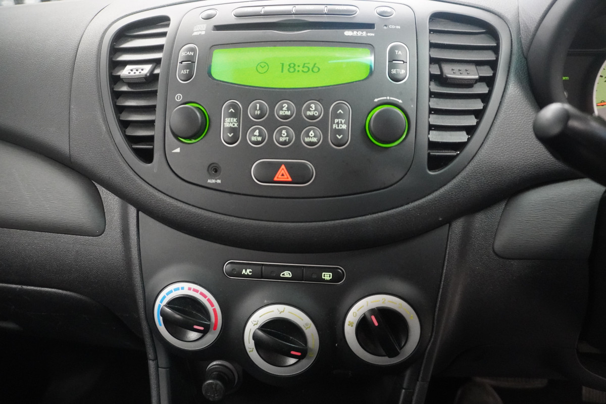 2010 (MAY) HYUNDAI i10 1.2 CONFORT 5 DOOR AUTOMATIC with ONLY 62K — GREAT FIRST CAR LOW INSURANCE